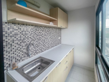 *****คอนโดมิเนียมมือสองย่านกรุงเทพมหานคร โครงการ รีเจ้นท์โฮม15 แจ้งวัฒนะ บนเนื้อที่ 30.72 ตร.ม. ฟังก์ชัน 1 ห้องนอน 1 ห้องน้ำ แถมฟรี! 1 เครื่องปรับอากาศ ใกล้สนามบินดอนเมือง และรถไฟฟ้าถึง 2 สาย ได้แก่ สายสีเขียวเข้ม "สถานีพหลโยธิน 57" และสายสีชมพู "สถานีราชภัฏพระนคร"